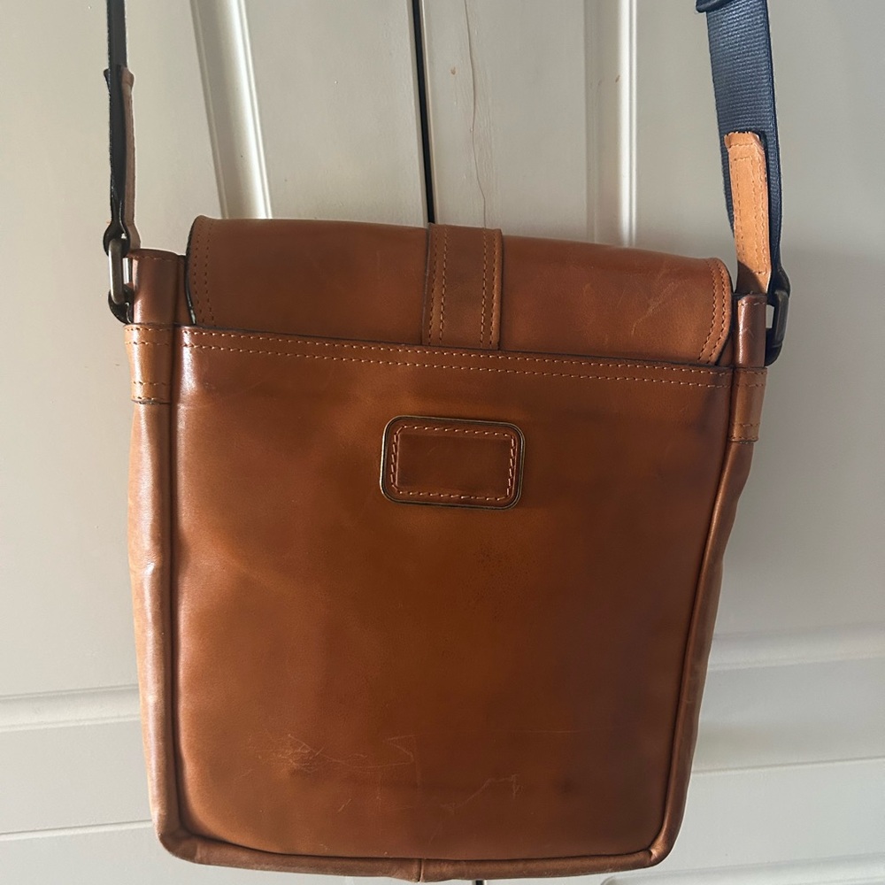 Tumi leather crossbody bag - Picture 4 of 5